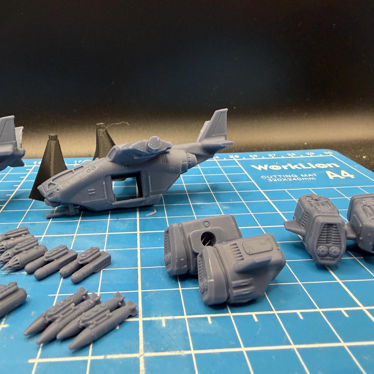 10mm Scale Garuda class Dropship/Gunship Wing (2) for Full Spectrum Dominance, epic scale games