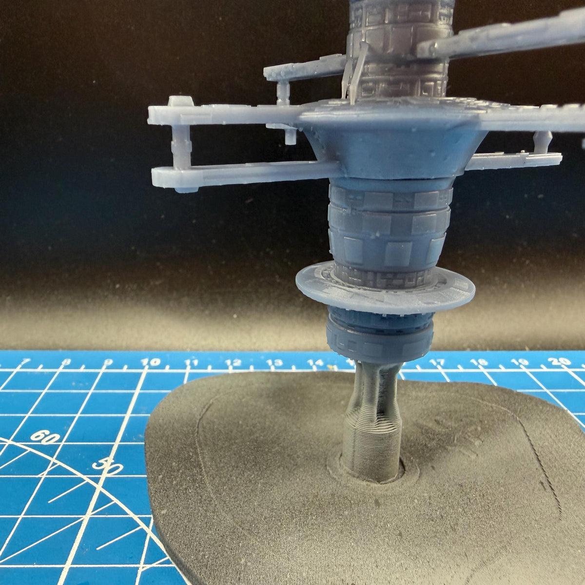 Neutral Armed Station for Star Wars Armada or other miniatures games mm