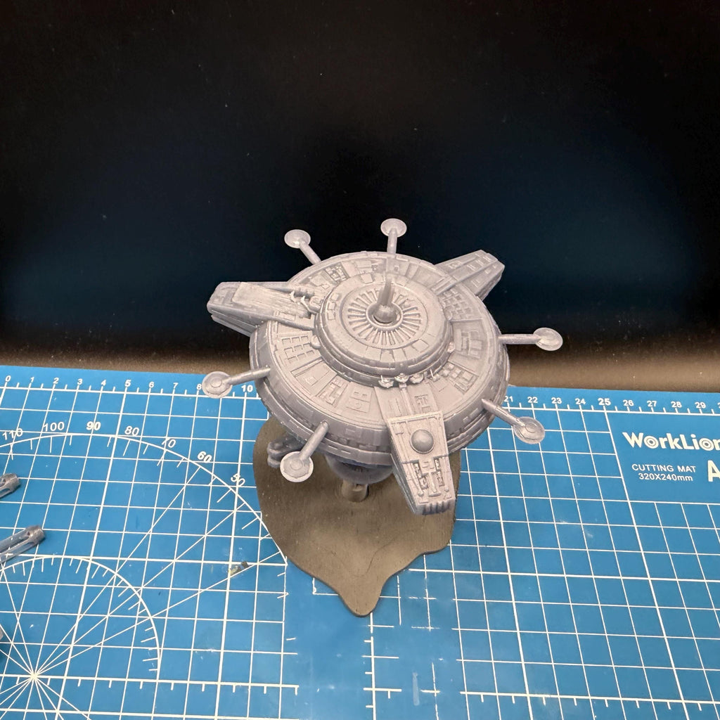 Neutral Armed Station for Star Wars Armada or other miniatures games mm